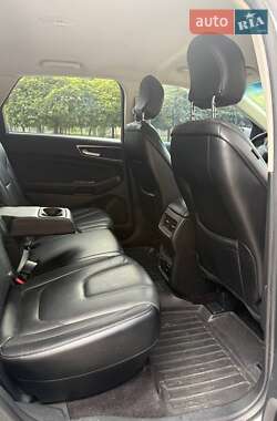 Внедорожник / Кроссовер Ford Edge 2017 в 