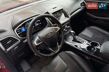 Внедорожник / Кроссовер Ford Edge 2016 в 
