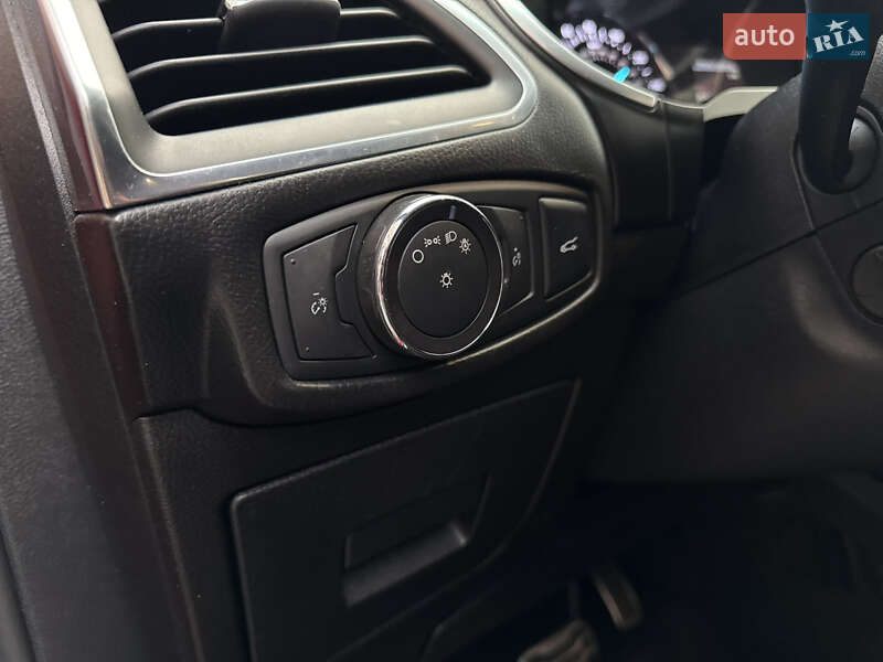 Позашляховик / Кросовер Ford Edge 2016 в Чернігові