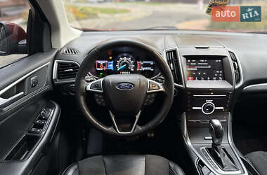 Внедорожник / Кроссовер Ford Edge 2016 в 