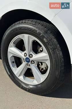 Внедорожник / Кроссовер Ford Edge 2020 в 