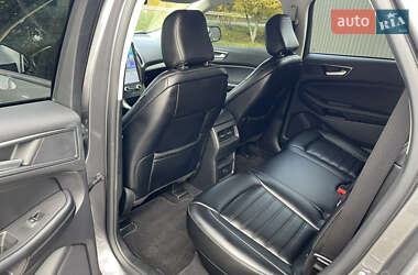 Позашляховик / Кросовер Ford Edge 2022 в 