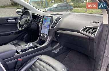 Позашляховик / Кросовер Ford Edge 2022 в 