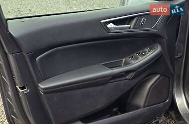 Позашляховик / Кросовер Ford Edge 2021 в 