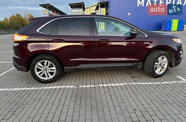 Позашляховик / Кросовер Ford Edge 2018 в 