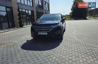 Позашляховик / Кросовер Ford Edge 2016 в 