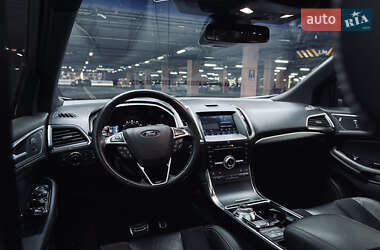 Внедорожник / Кроссовер Ford Edge 2019 в 