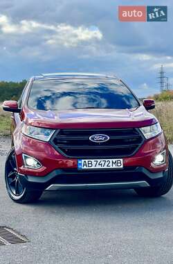 Позашляховик / Кросовер Ford Edge 2015 в 