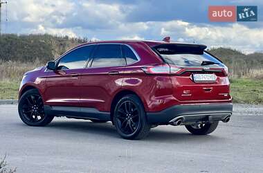Позашляховик / Кросовер Ford Edge 2015 в 