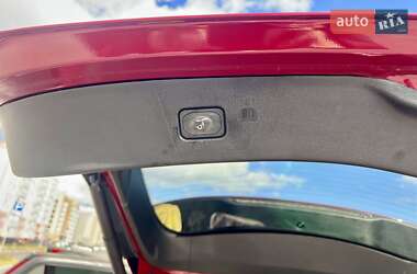 Позашляховик / Кросовер Ford Edge 2015 в 
