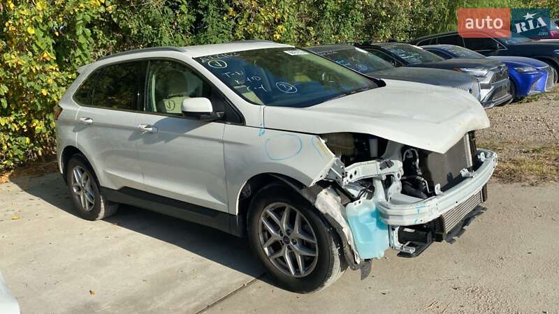 Позашляховик / Кросовер Ford Edge 2022 в Чернівцях