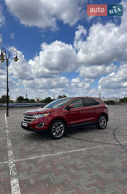 Внедорожник / Кроссовер Ford Edge 2017 в 