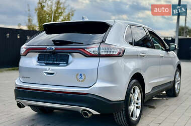 Позашляховик / Кросовер Ford Edge 2017 в 