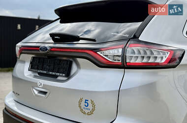 Позашляховик / Кросовер Ford Edge 2017 в 