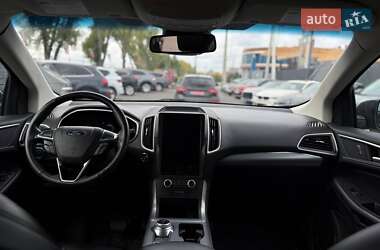 Позашляховик / Кросовер Ford Edge 2021 в  фото 19 Позашляховик / Кросовер Ford Edge 2021 в