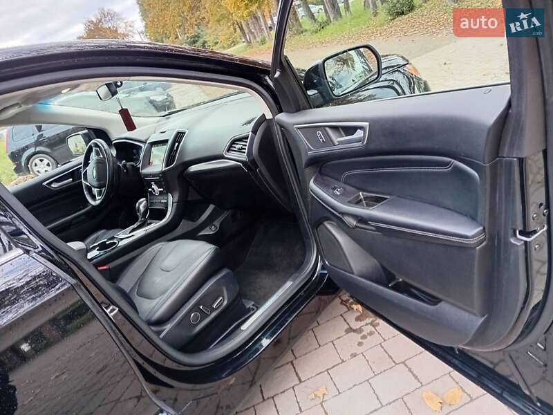 Позашляховик / Кросовер Ford Edge 2017 в Стрию