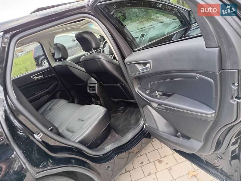 Позашляховик / Кросовер Ford Edge 2017 в Стрию