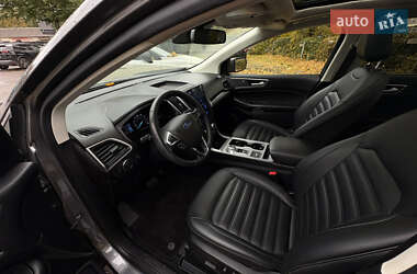 Позашляховик / Кросовер Ford Edge 2021 в 