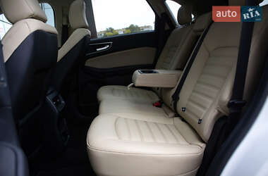 Внедорожник / Кроссовер Ford Edge 2022 в 