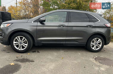 Внедорожник / Кроссовер Ford Edge 2016 в 
