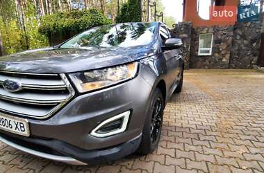 Внедорожник / Кроссовер Ford Edge 2015 в 