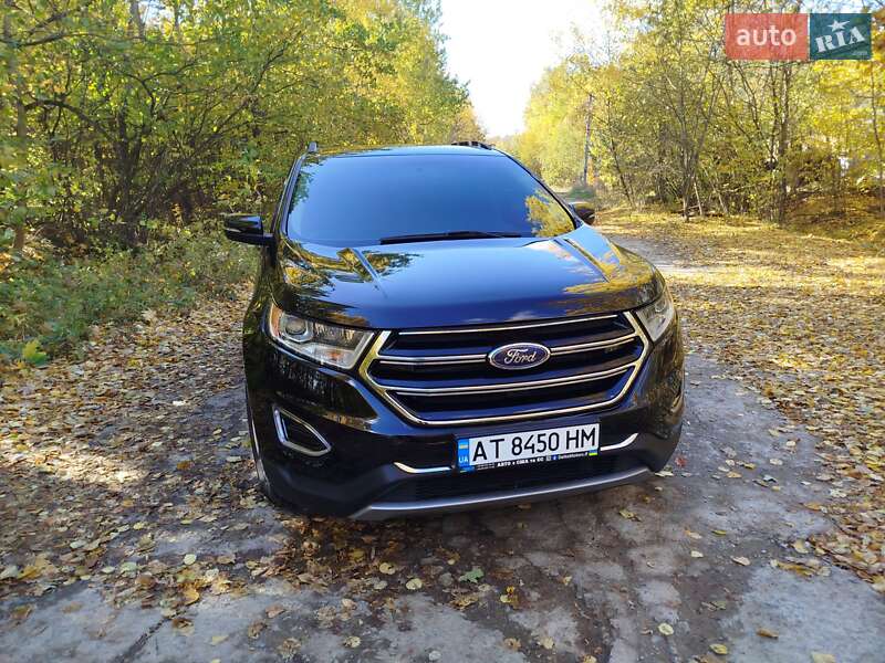 Позашляховик / Кросовер Ford Edge 2016 в 
