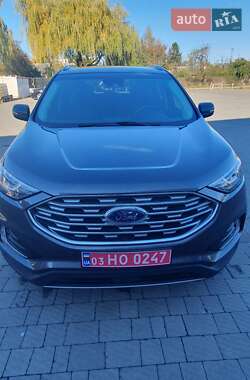 Внедорожник / Кроссовер Ford Edge 2019 в 