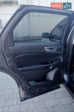 Внедорожник / Кроссовер Ford Edge 2019 в 
