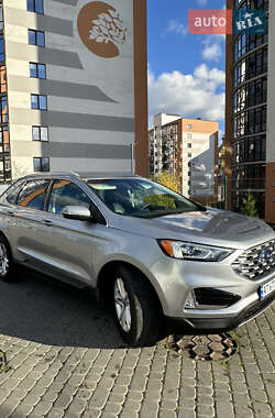 Позашляховик / Кросовер Ford Edge 2020 в 