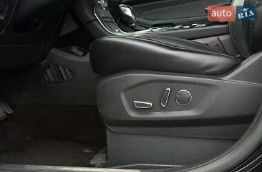 Позашляховик / Кросовер Ford Edge 2017 в  фото 32 Позашляховик / Кросовер Ford Edge 2017 в