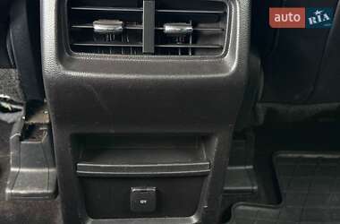 Позашляховик / Кросовер Ford Edge 2017 в  фото 40 Позашляховик / Кросовер Ford Edge 2017 в