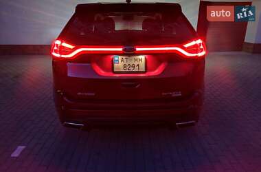 Позашляховик / Кросовер Ford Edge 2015 в 