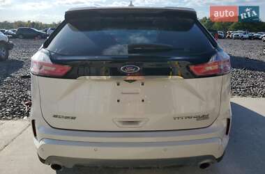 Позашляховик / Кросовер Ford Edge 2019 в 