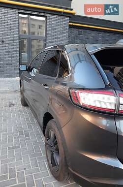 Позашляховик / Кросовер Ford Edge 2015 в 