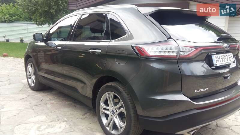 Внедорожник / Кроссовер Ford Edge 2016 в Олевске
