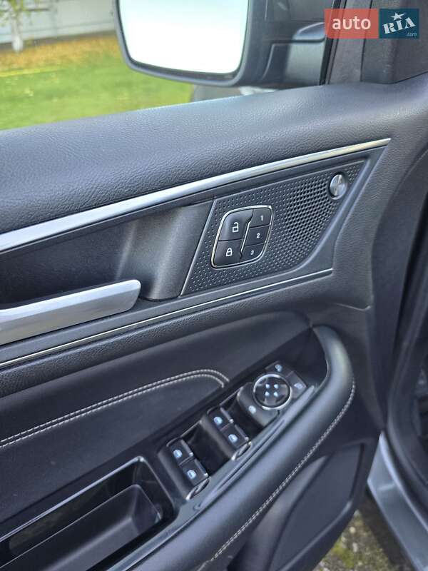 Внедорожник / Кроссовер Ford Edge 2019 в Черновцах