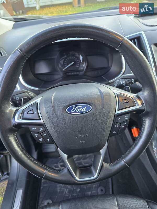 Внедорожник / Кроссовер Ford Edge 2019 в Черновцах