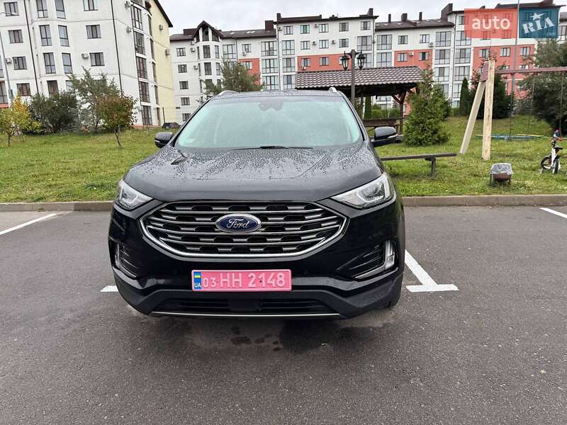 Позашляховик / Кросовер Ford Edge 2020 в Рівному