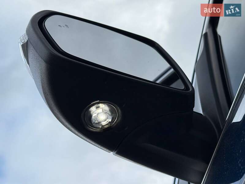 Позашляховик / Кросовер Ford Edge 2020 в Рівному