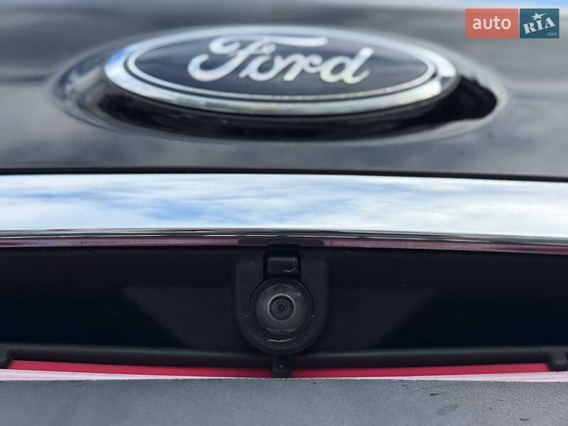 Позашляховик / Кросовер Ford Edge 2020 в Рівному