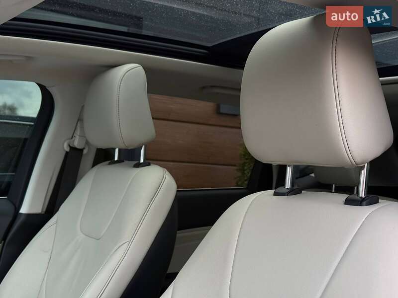 Позашляховик / Кросовер Ford Edge 2020 в Рівному