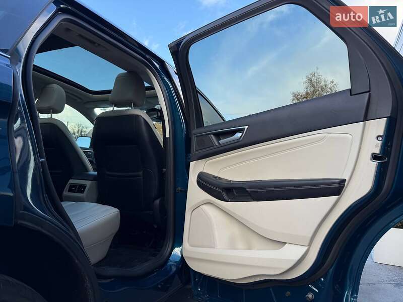 Позашляховик / Кросовер Ford Edge 2020 в Рівному