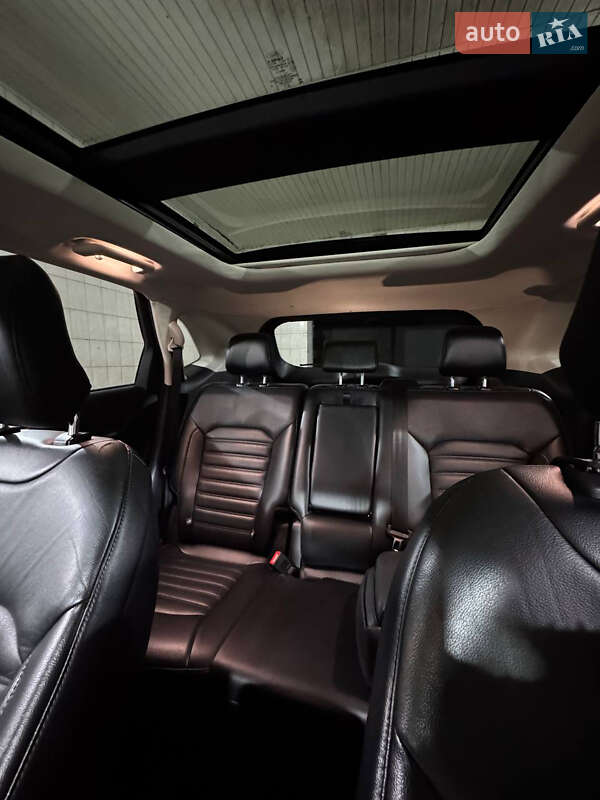 Внедорожник / Кроссовер Ford Edge 2016 в Виннице