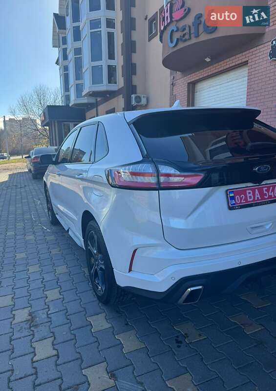 Позашляховик / Кросовер Ford Edge 2019 в Умані