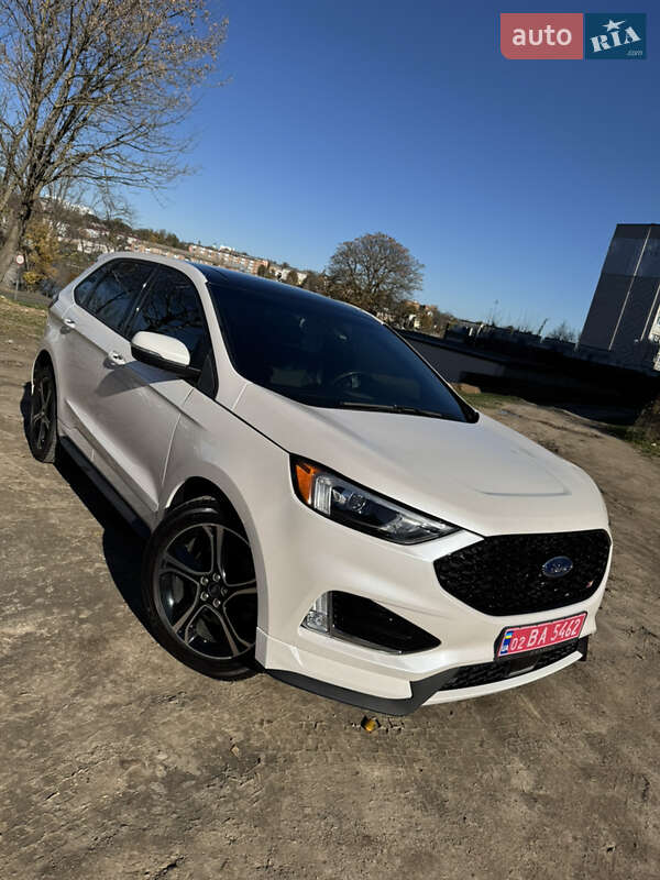 Позашляховик / Кросовер Ford Edge 2019 в Умані