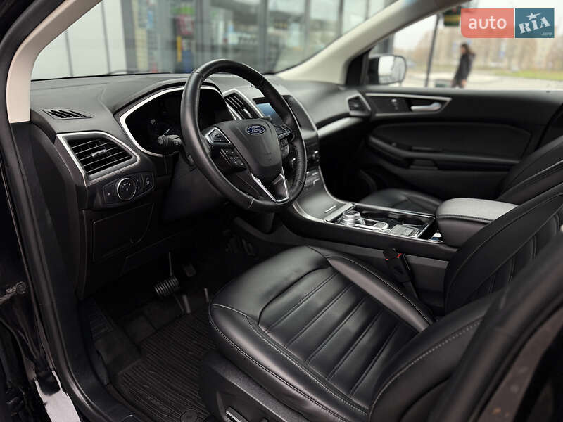 Внедорожник / Кроссовер Ford Edge 2018 в Владимире