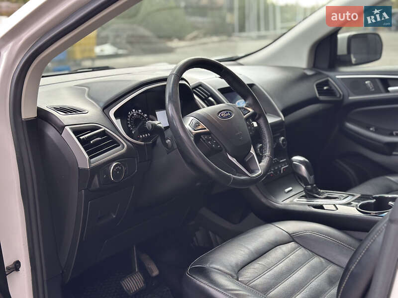 Позашляховик / Кросовер Ford Edge 2016 в Львові