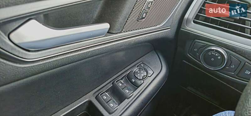 Позашляховик / Кросовер Ford Edge 2020 в Кременчуці