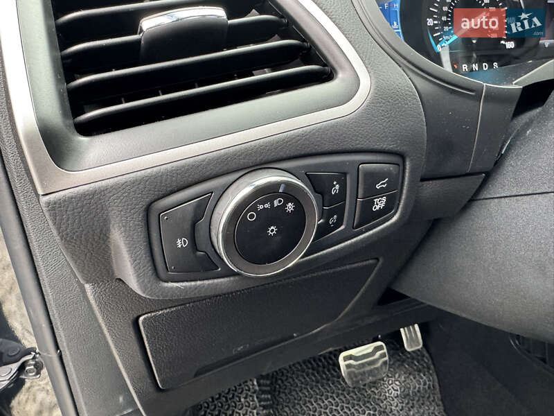 Позашляховик / Кросовер Ford Edge 2023 в Івано-Франківську