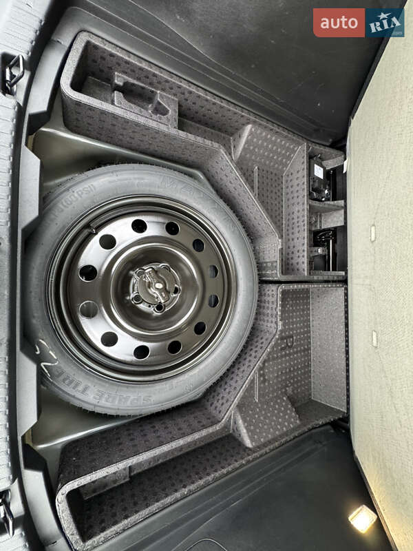 Позашляховик / Кросовер Ford Edge 2023 в Івано-Франківську